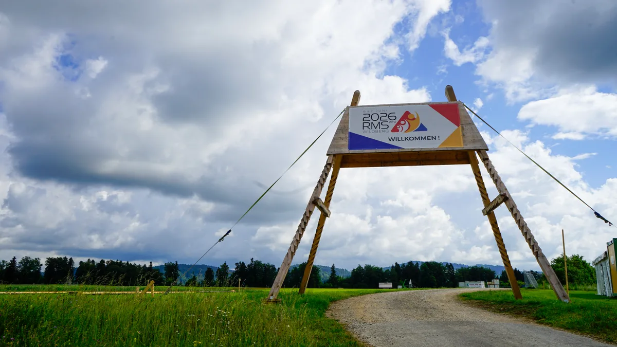 Man sieht das Festgelände der RMS in Wildberg.